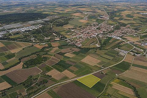 13,900 m² Single-Title Land with Main Road Frontage in Şafak, Süloğlu