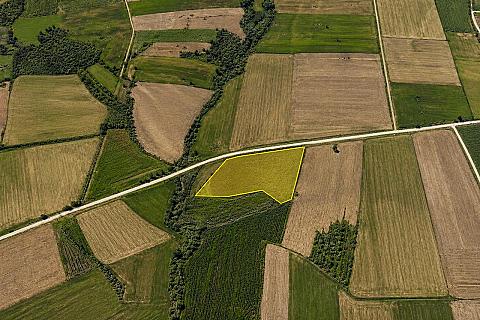 14,802 m² Single-Title Land with Main Road Frontage in Yenimahalle, Süloğlu